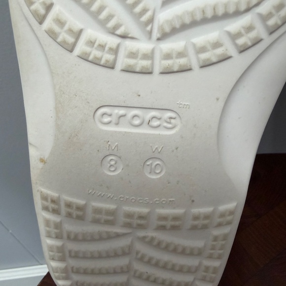 Crocs Pokemon Classic Sandals unisex M8 W10 - Picture 8 of 8